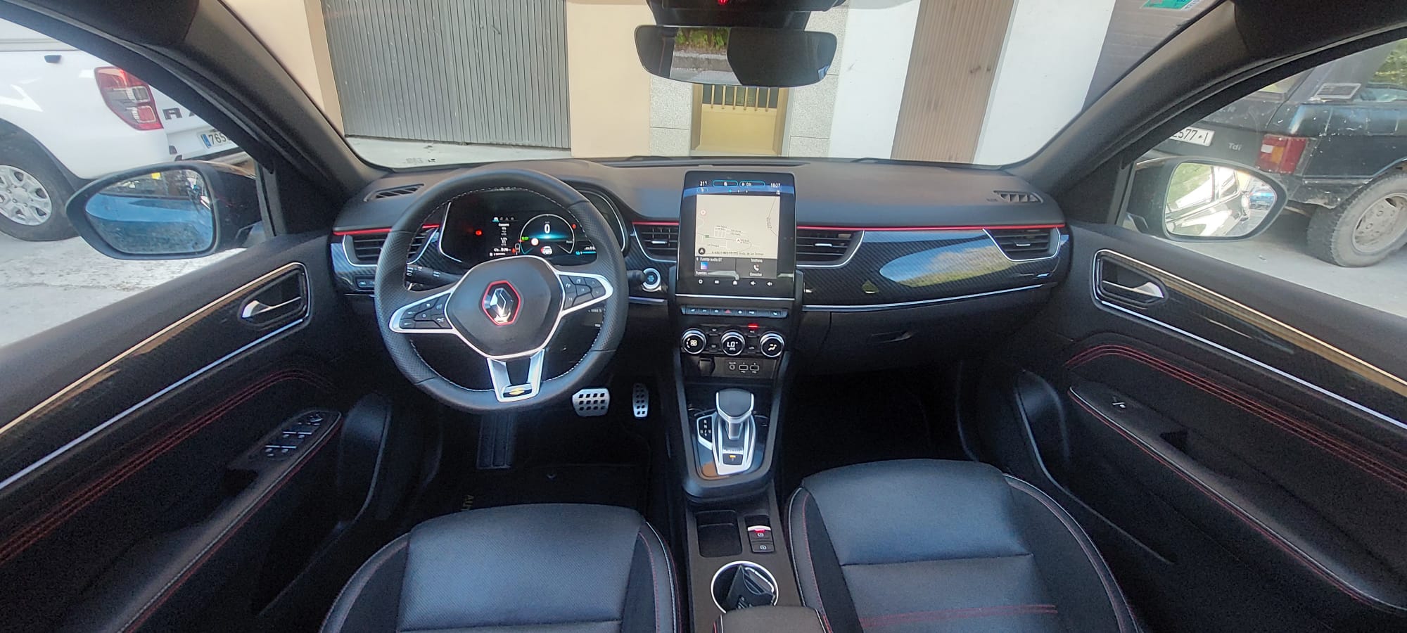 Renault Arkana 1.6 hybri 145cv foto 13